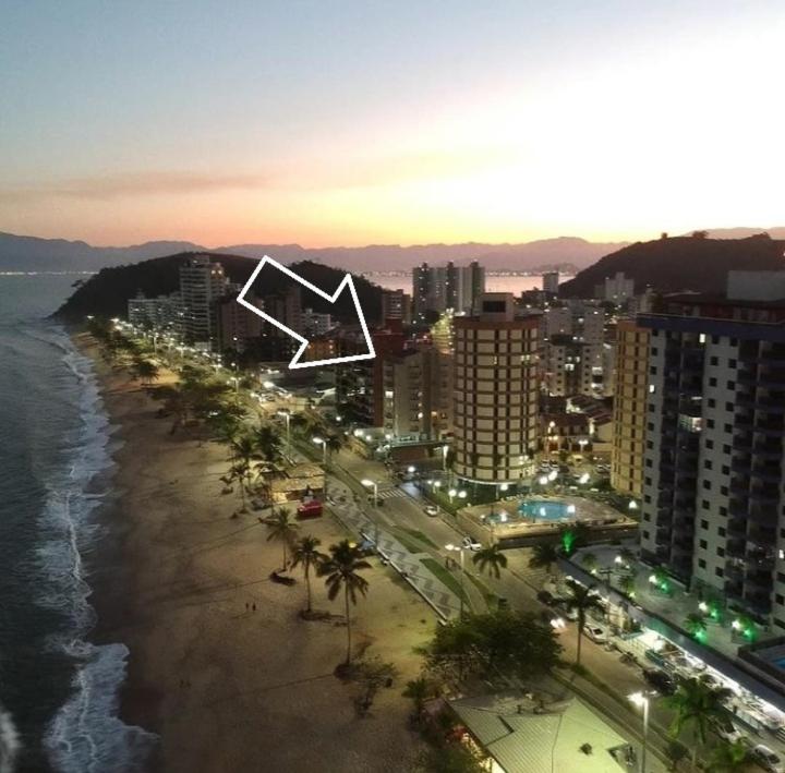 Ap Na Avenida Da Praia Caraguatatuba Extérieur photo